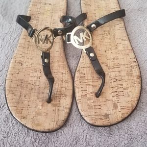 Flat thong sandals